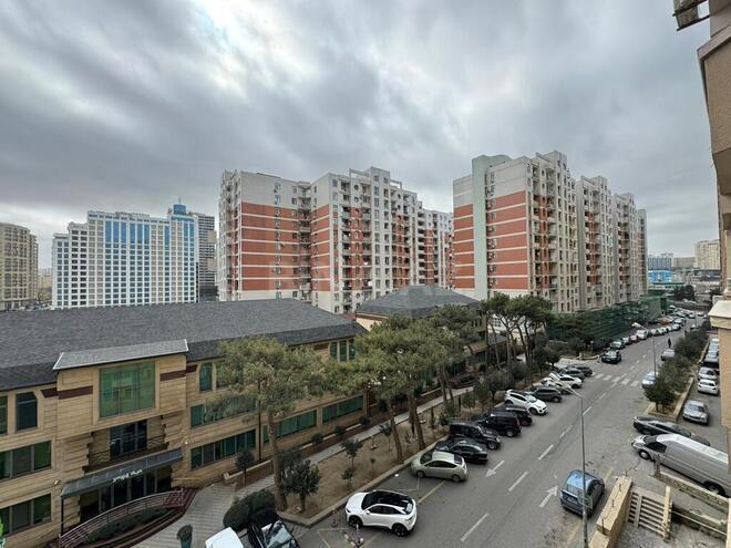 4-комн. новостройка - м. 8 ноября - 200 м² (2)