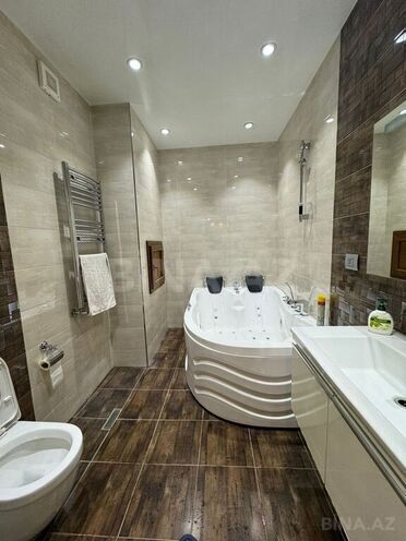 4-комн. новостройка - м. 8 ноября - 200 м² (22)