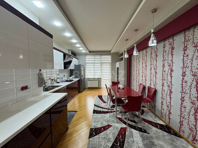 4-комн. новостройка - м. 8 ноября - 200 м² (16)