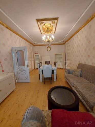 4 otaqlı həyət evi/bağ evi - Biləcəri q. - 240 m² (15)