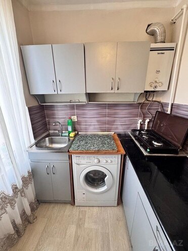 1 otaqlı köhnə tikili - 8-ci kilometr q. - 30 m² (1)