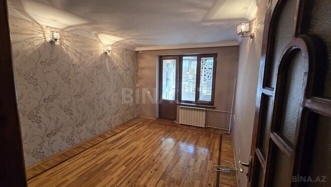3-комн. вторичка - м. Кара Караев - 70 м² (3)