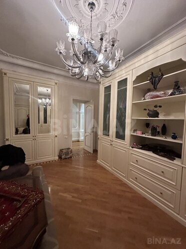 5-комн. вторичка - м. 28 мая - 200 м² (13)