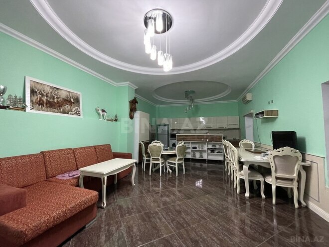 6 otaqlı həyət evi/bağ evi - Novxanı q. - 300 m² (23)