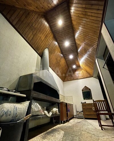 6 otaqlı həyət evi/bağ evi - Novxanı q. - 300 m² (5)