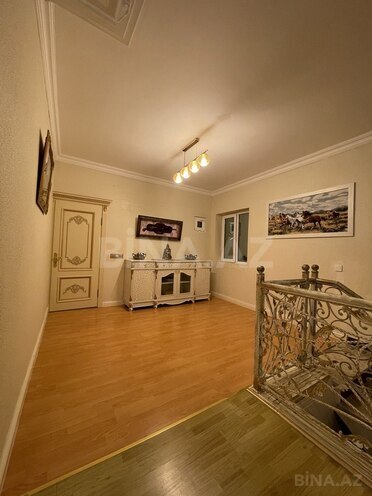 6 otaqlı həyət evi/bağ evi - Novxanı q. - 300 m² (16)