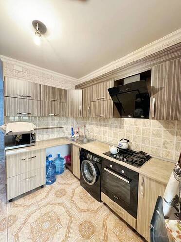 5 otaqlı köhnə tikili - 8-ci mikrorayon q. - 125 m² (6)