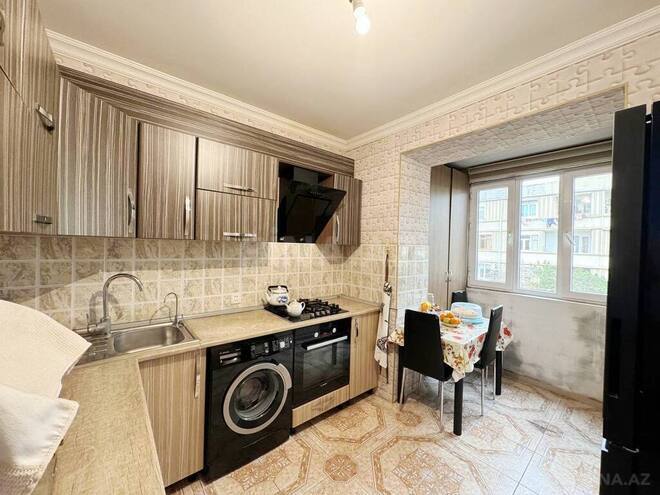 5 otaqlı köhnə tikili - 8-ci mikrorayon q. - 125 m² (4)