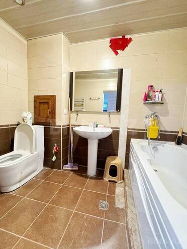 5 otaqlı köhnə tikili - 8-ci mikrorayon q. - 125 m² (7)