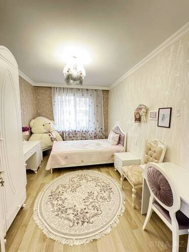 5 otaqlı köhnə tikili - 8-ci mikrorayon q. - 125 m² (3)