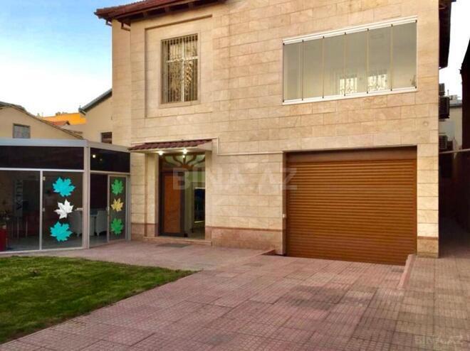 8 otaqlı həyət evi/bağ evi - Gənclik m. - 450 m² (1)