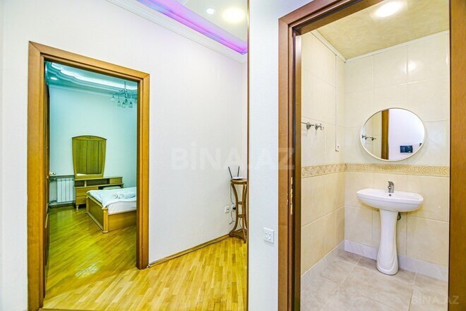3-комн. вторичка - м. Сахил - 100 м² (5)
