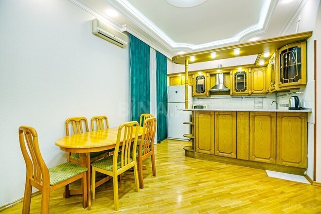 3-комн. вторичка - м. Сахил - 100 м² (17)