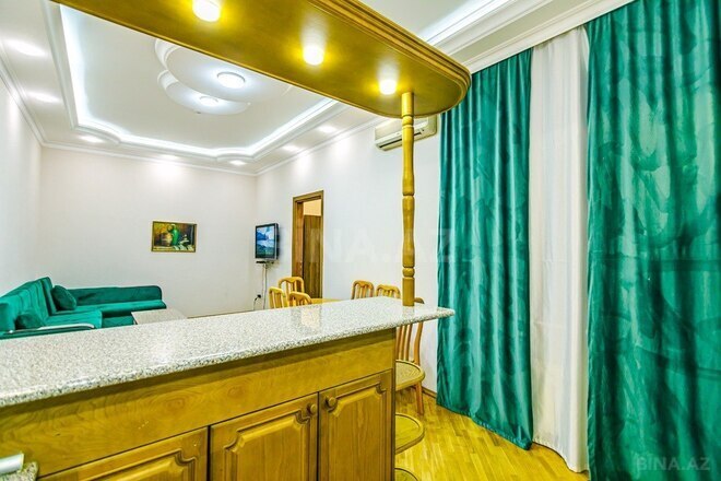 3-комн. вторичка - м. Сахил - 100 м² (22)