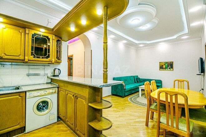 3-комн. вторичка - м. Сахил - 100 м² (20)
