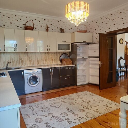 5 otaqlı həyət evi/bağ evi - Mərdəkan q. - 200 m² (15)