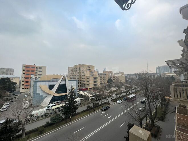 3 otaqlı köhnə tikili - Elmlər Akademiyası m. - 105 m² (1)