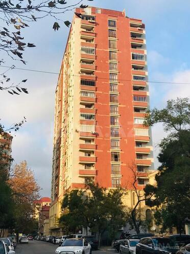 4-комн. новостройка - Наримановский  р. - 190 м² (1)