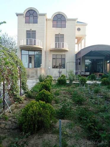 6 otaqlı həyət evi/bağ evi - Novxanı q. - 260 m² (2)