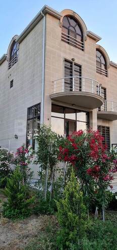 6 otaqlı həyət evi/bağ evi - Novxanı q. - 260 m² (5)