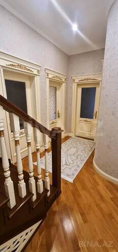 6 otaqlı həyət evi/bağ evi - Novxanı q. - 260 m² (21)