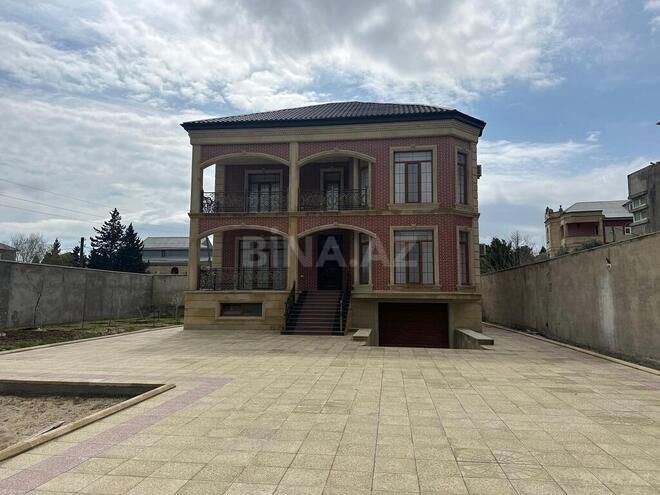 6 otaqlı həyət evi/bağ evi - Novxanı q. - 280 m² (1)