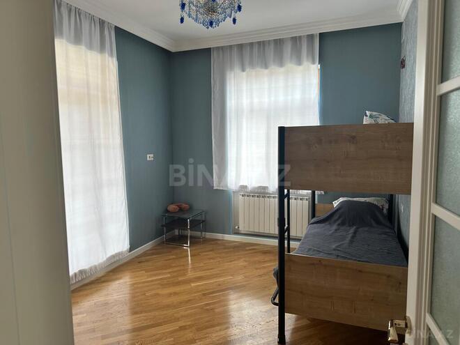 6 otaqlı həyət evi/bağ evi - Novxanı q. - 280 m² (16)