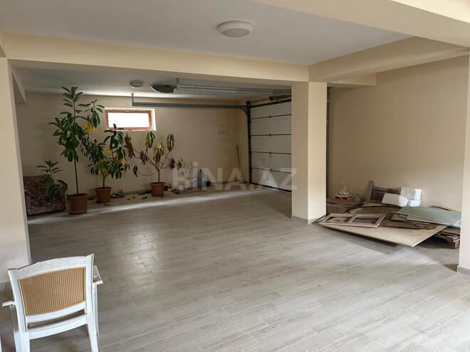 6 otaqlı həyət evi/bağ evi - Novxanı q. - 280 m² (25)