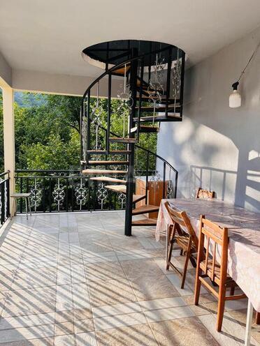 4 otaqlı həyət evi/bağ evi - Qax - 120 m² (17)