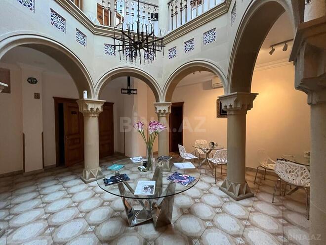 Obyekt - İçəri Şəhər m. - 450 m² (1)