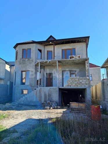 6 otaqlı həyət evi/bağ evi - Qaraçuxur q. - 430 m² (1)