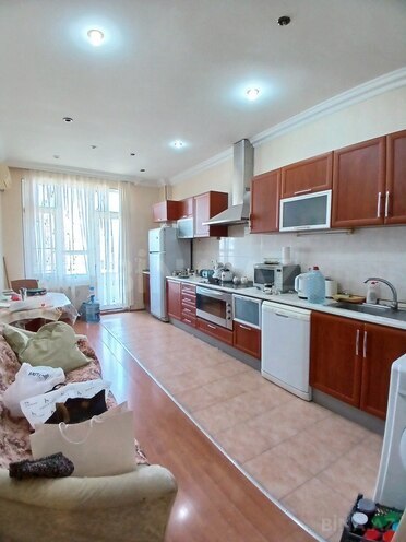 4-комн. новостройка - м. 28 мая - 200 м² (5)