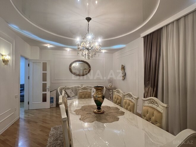 3-комн. новостройка - м. 8 ноября - 145 м² (1)