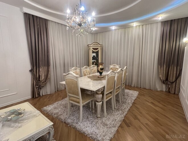 3-комн. новостройка - м. 8 ноября - 145 м² (2)