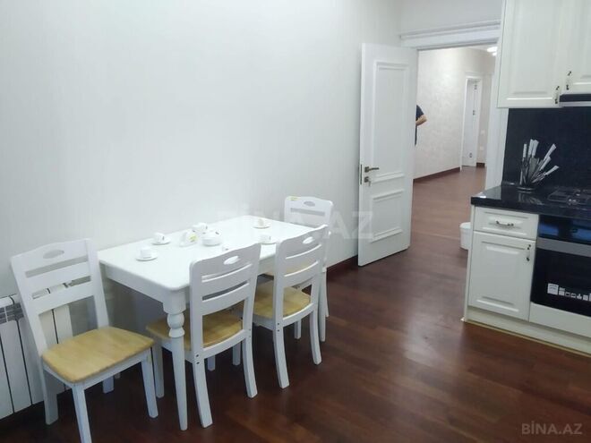 4 otaqlı yeni tikili - 8 Noyabr m. - 178 m² (8)