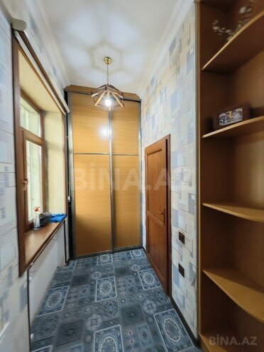 6 otaqlı həyət evi/bağ evi - Qaraçuxur q. - 220 m² (24)