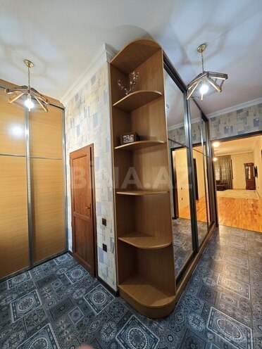 6 otaqlı həyət evi/bağ evi - Qaraçuxur q. - 220 m² (21)