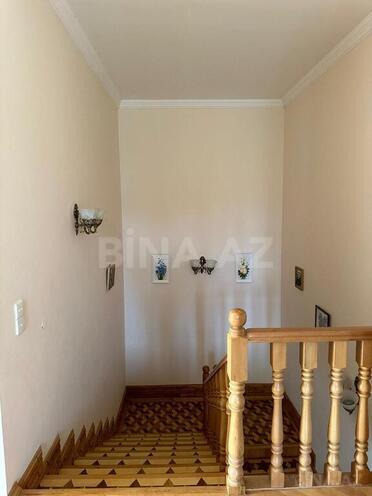6 otaqlı həyət evi/bağ evi - Novxanı q. - 193 m² (14)