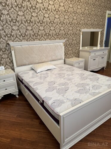 4 otaqlı yeni tikili - Nizami m. - 180 m² (14)