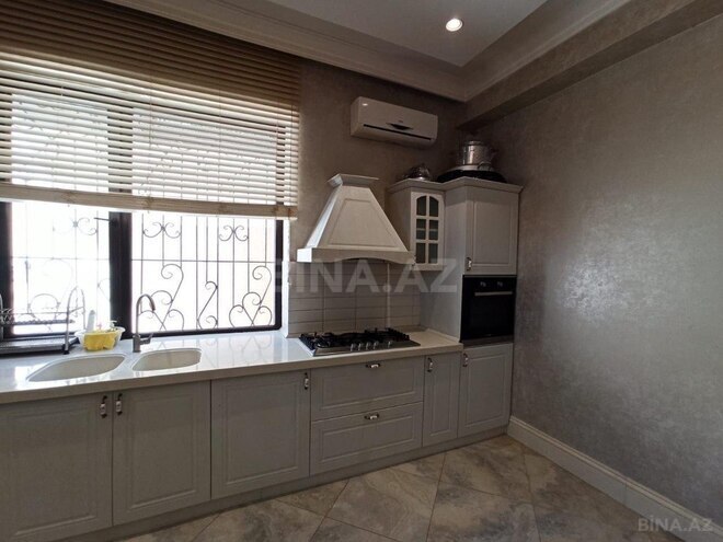 6 otaqlı həyət evi/bağ evi - Şüvəlan q. - 350 m² (20)