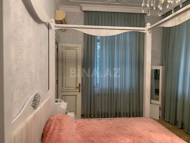 5 otaqlı həyət evi/bağ evi - Novxanı q. - 240 m² (14)