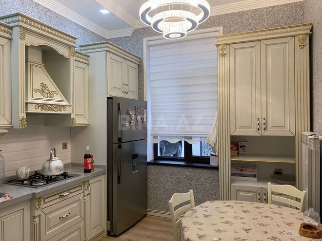 5 otaqlı həyət evi/bağ evi - Novxanı q. - 240 m² (20)
