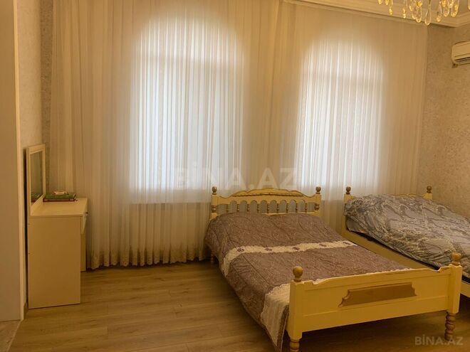 5 otaqlı həyət evi/bağ evi - Novxanı q. - 240 m² (17)