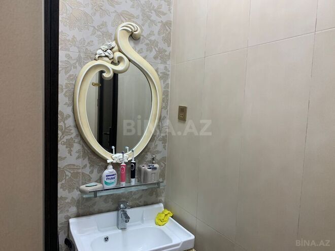 5 otaqlı həyət evi/bağ evi - Novxanı q. - 240 m² (25)