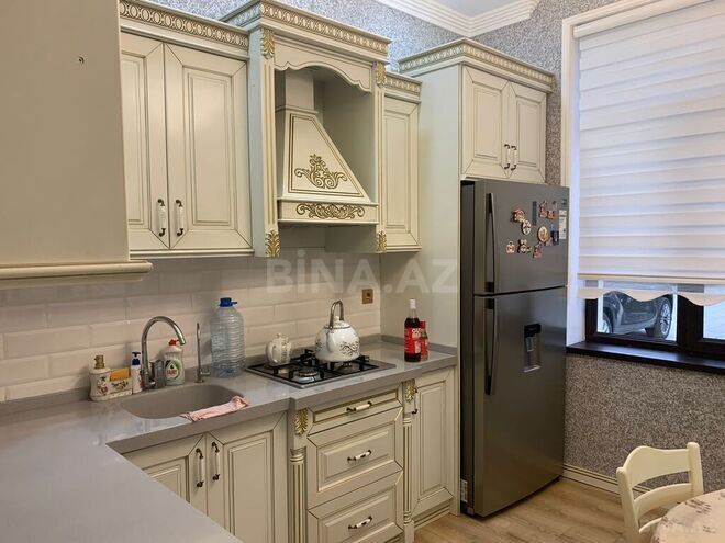 5 otaqlı həyət evi/bağ evi - Novxanı q. - 240 m² (21)