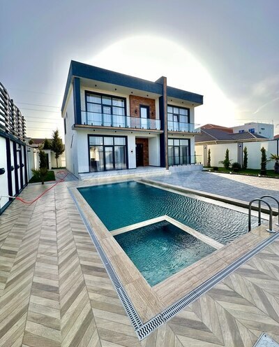 6 otaqlı həyət evi/bağ evi - Mərdəkan q. - 300 m² (1)
