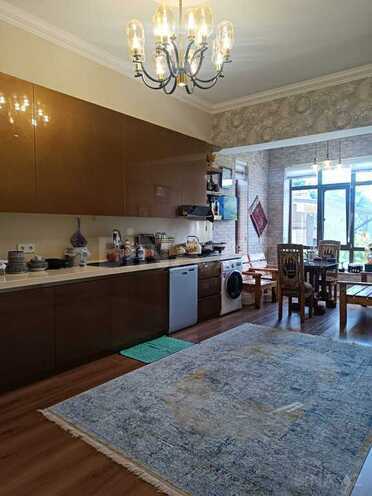 5 otaqlı həyət evi/bağ evi - Mərdəkan q. - 280 m² (27)