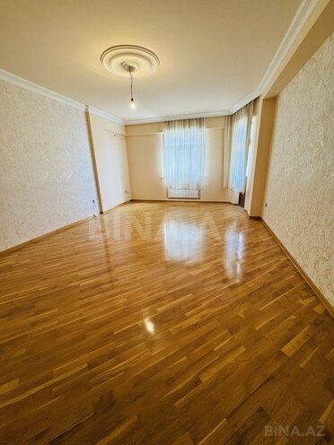 3 otaqlı yeni tikili - 28 May m. - 130 m² (2)