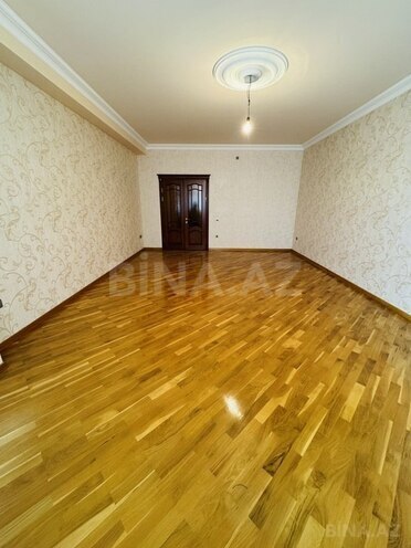 3 otaqlı yeni tikili - 28 May m. - 130 m² (1)