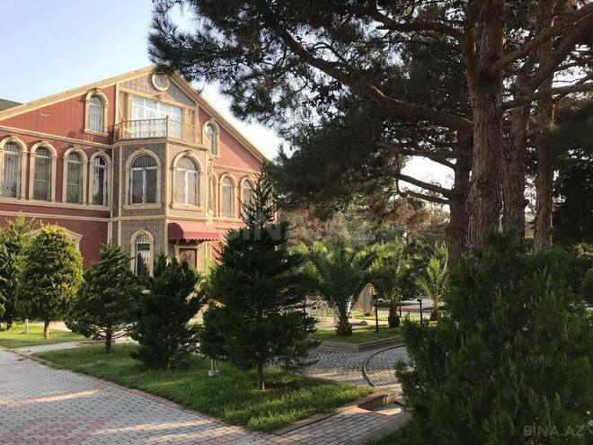 11 otaqlı həyət evi/bağ evi - Şüvəlan q. - 500 m² (1)